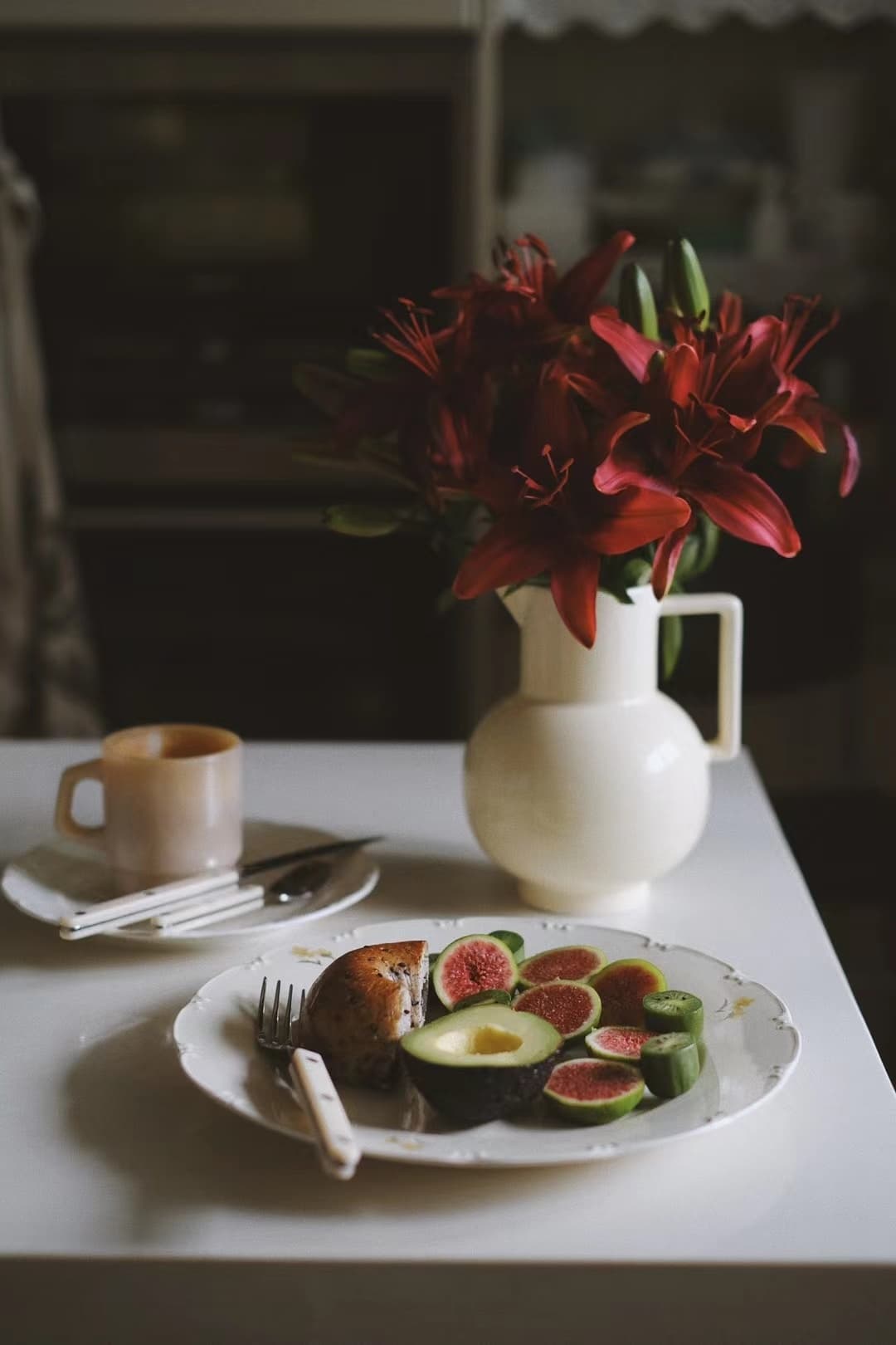 Creamy Delight Ceramic Vase