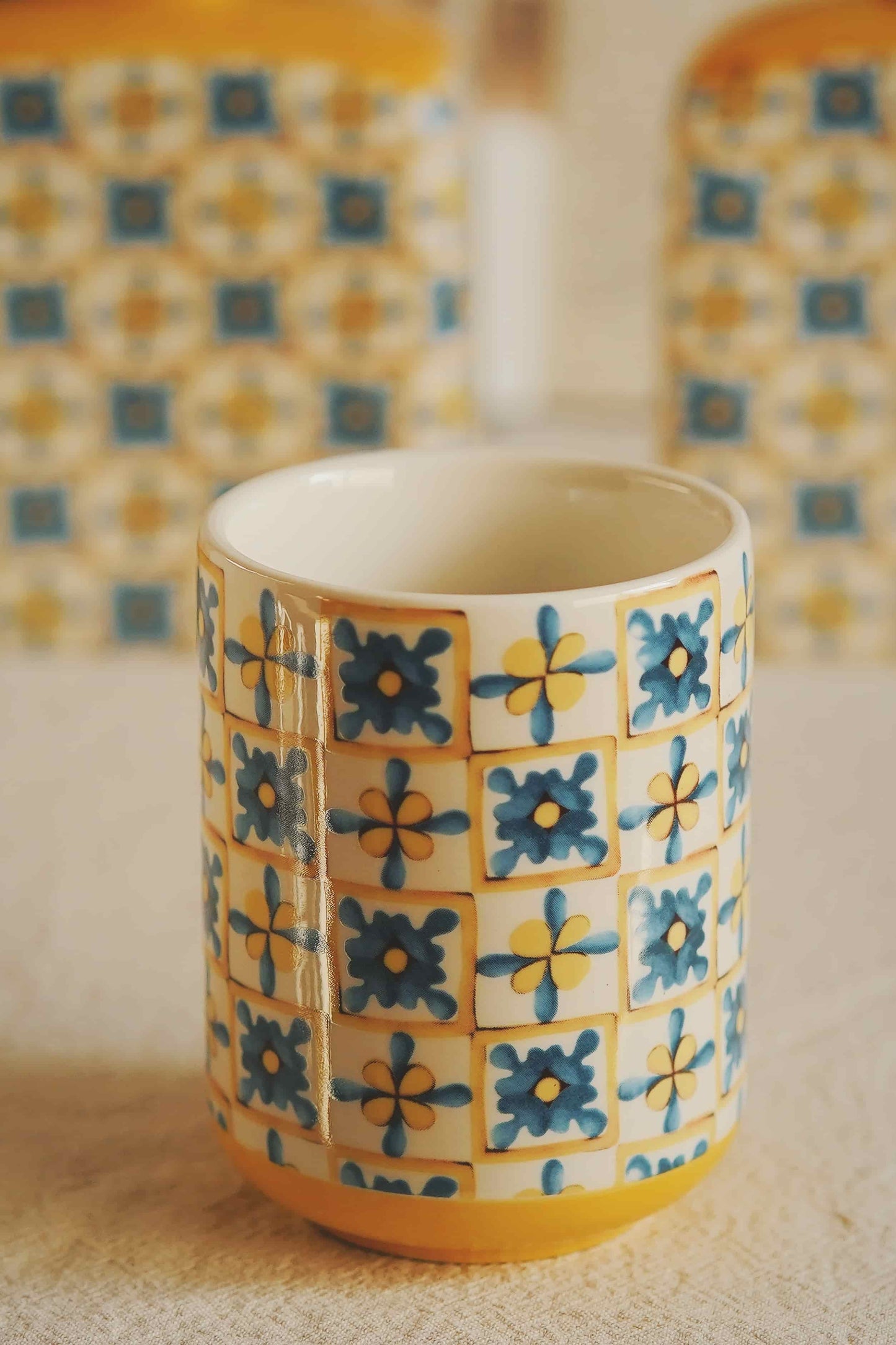 Italian-Style Yellow Gingham Bathroom Set