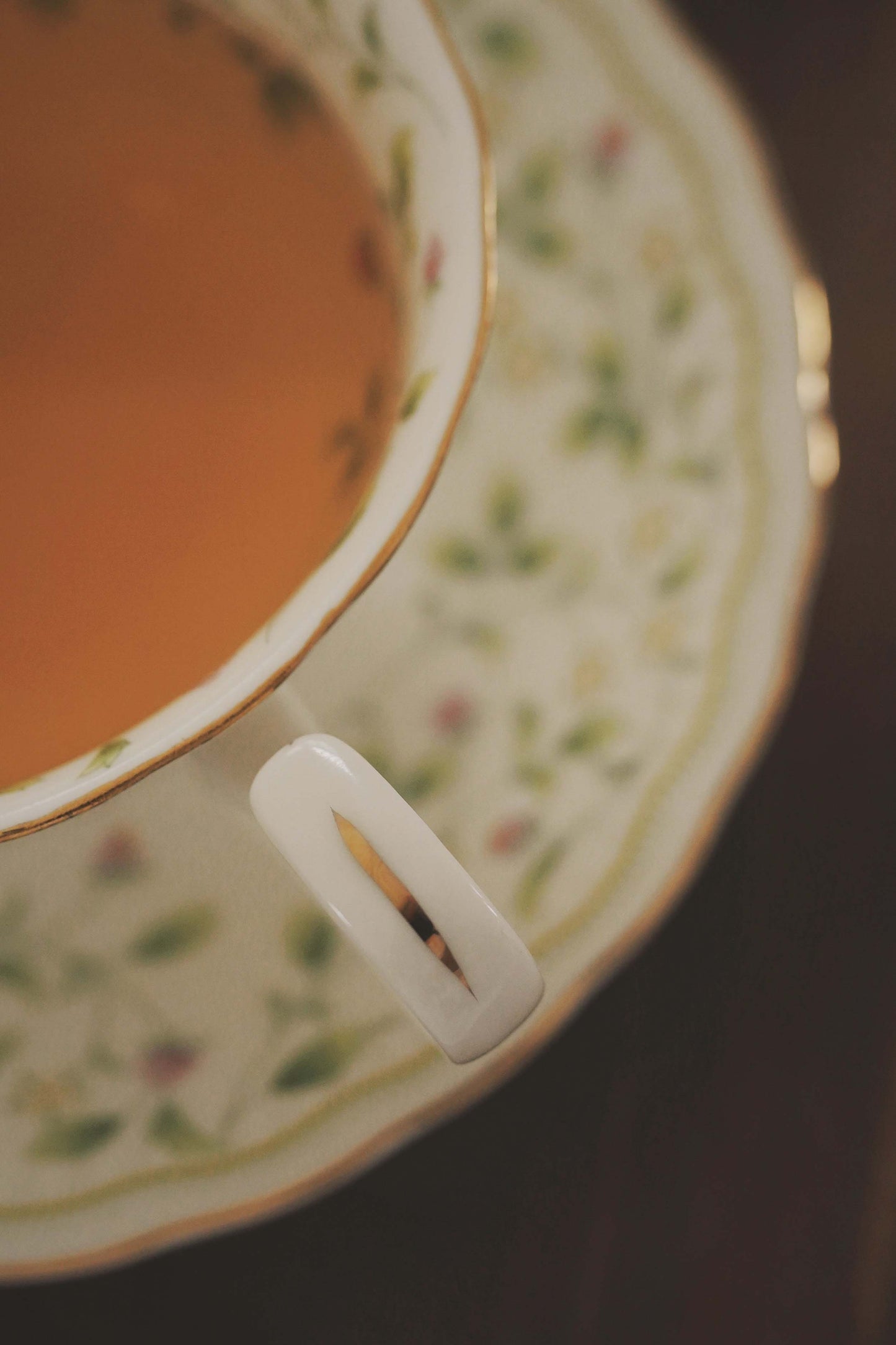 Monet-Inspired Green Vine / Denim Blue Entwined Branches