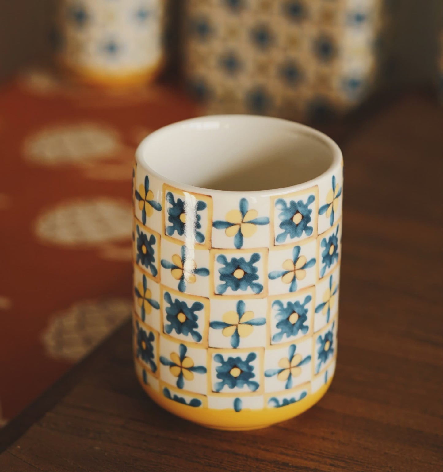 Italian-Style Yellow Gingham Bathroom Set